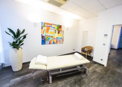 Ein Behandlungsraum im Medifit Therapiezentrum in Köln-Rodenkirchen